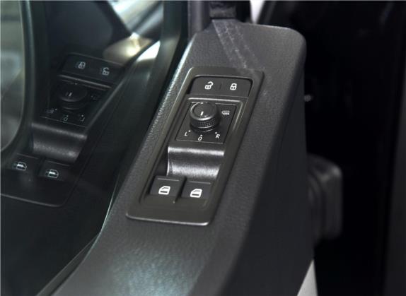 凯路威 2017款 2.0TSI 四驱豪华版 7座 车厢座椅   门窗控制