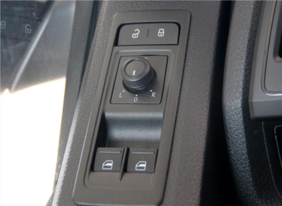 凯路威 2018款 2.0TSI 四驱舒适版 8座 车厢座椅   门窗控制