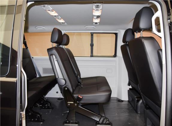 凯路威 2018款 2.0TSI 四驱豪华版 7座 车厢座椅   后排空间