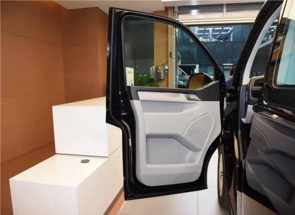 凯路威 2018款 2.0TSI 四驱豪华版 7座 车厢座椅   前门板