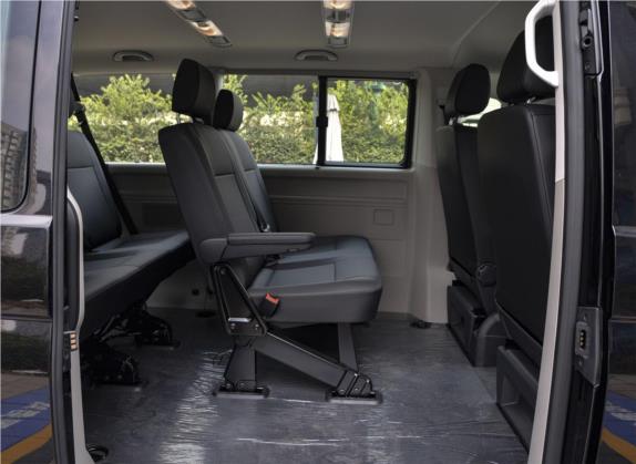 凯路威 2019款 2.0TSI 四驱豪华版 7座 车厢座椅   后排空间