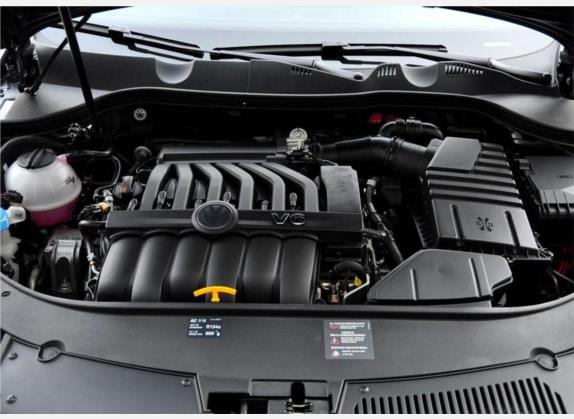 Passat 2008款 R36 旅行版 其他细节类   发动机舱