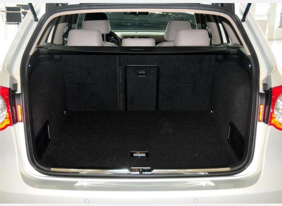 Passat 2011款 2.0T旅行版 豪华型 车厢座椅   后备厢