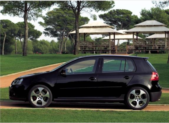 高尔夫(进口) 2006款 GTI 2.0T 五门版 外观   正侧