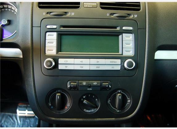 高尔夫(进口) 2006款 GTI 2.0T 三门版 中控类   中控台