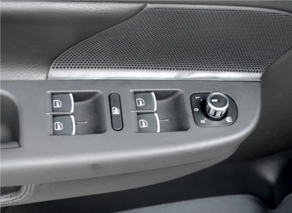 高尔夫(进口) 2011款 1.4TSI 豪华旅行版 车厢座椅   门窗控制