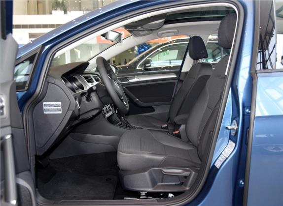 高尔夫(进口) 2015款 1.4TSI 舒适旅行版 车厢座椅   前排空间