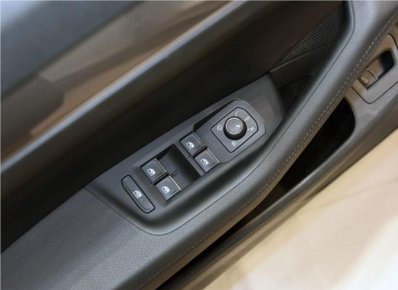 蔚揽 2017款 380TSI 四驱纵行版 车厢座椅   门窗控制