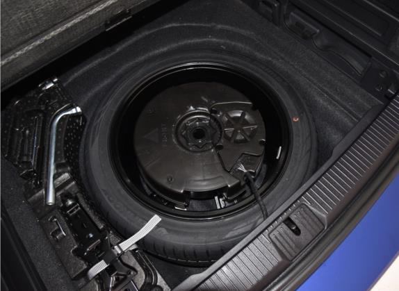 蔚揽 2021款 2.0T 纵行版 其他细节类   备胎