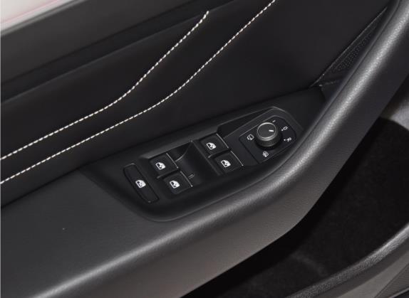 蔚揽 2021款 2.0T 纵行版 车厢座椅   门窗控制