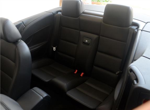 大众Eos 2010款 2.0TSI DSG 豪华版 车厢座椅   后排空间
