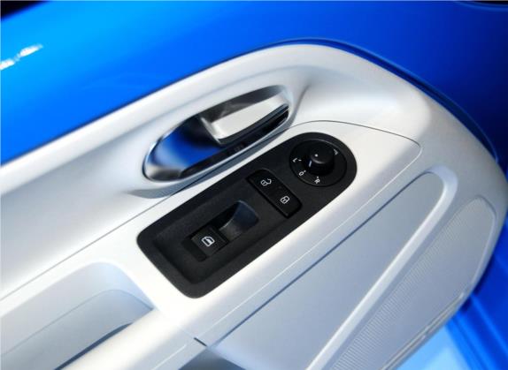 大众e-up! 2015款 electric up! 车厢座椅   门窗控制