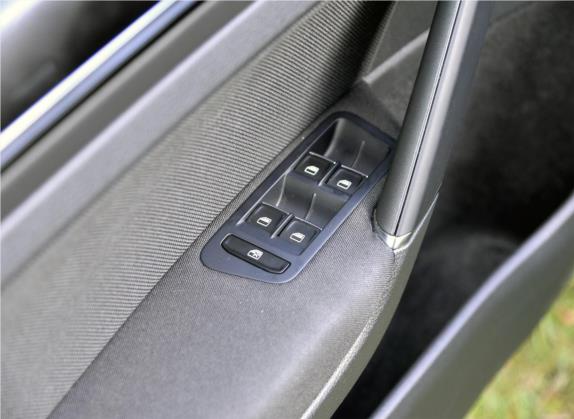 高尔夫新能源(进口) 2015款 GTE 车厢座椅   门窗控制
