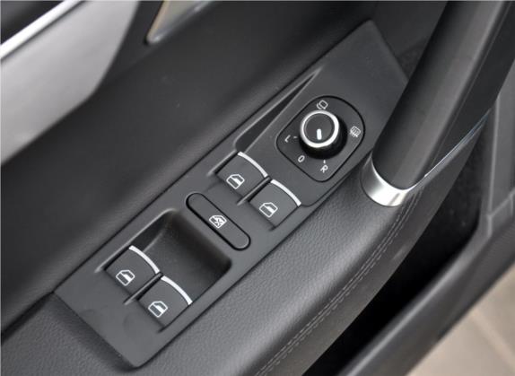 迈腾(进口) 2012款 旅行版 2.0TSI 四驱豪华型 车厢座椅   门窗控制
