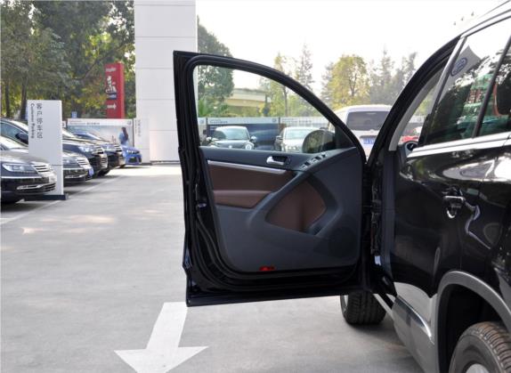 Tiguan 2012款 2.0TSI 舒适版 车厢座椅   前门板