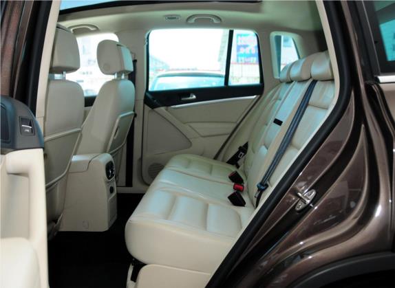 Tiguan 2012款 2.0TDI 豪华版 车厢座椅   后排空间