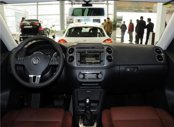 Tiguan 2012款 2.0TSI 豪华版 中控类   中控全图