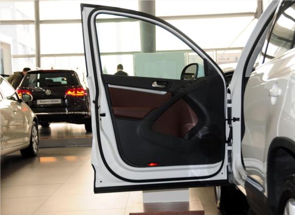 Tiguan 2012款 2.0TSI 豪华版 车厢座椅   前门板