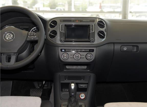 Tiguan 2016款 2.0TSI 四驱标准型 中控类   中控台