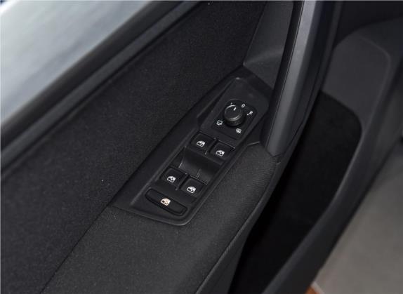 Tiguan 2017款 280TSI 两驱精英型 车厢座椅   门窗控制
