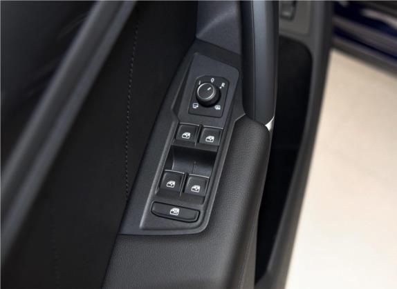 Tiguan 2017款 330TSI 四驱创睿型 车厢座椅   门窗控制
