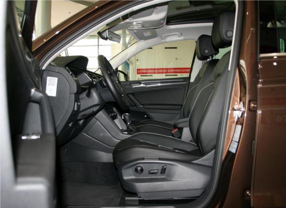 Tiguan 2018款 330TSI 四驱高配型 车厢座椅   前排空间
