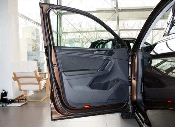 Tiguan 2018款 330TSI 四驱高配型 车厢座椅   前门板