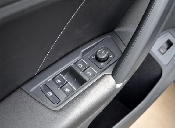 Tiguan 2018款 380TSI 四驱R-Line 车厢座椅   门窗控制