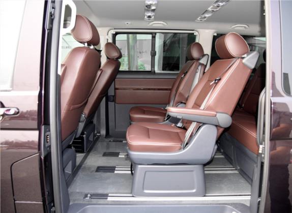 迈特威 2015款 2.0TSI 四驱65周年限量版 车厢座椅   后排空间