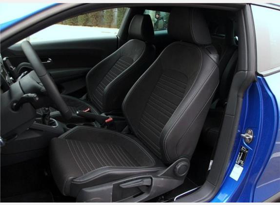 尚酷 2009款 1.4 TSI 手动运动版 车厢座椅   前排空间