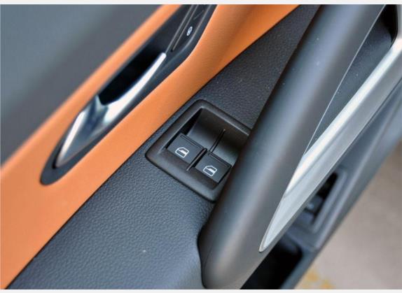 尚酷 2009款 1.4TSI 豪华版 车厢座椅   门窗控制