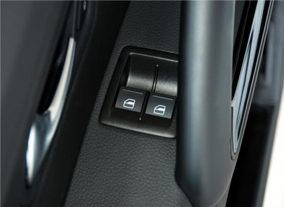 尚酷 2013款 2.0TSI GTS 车厢座椅   门窗控制