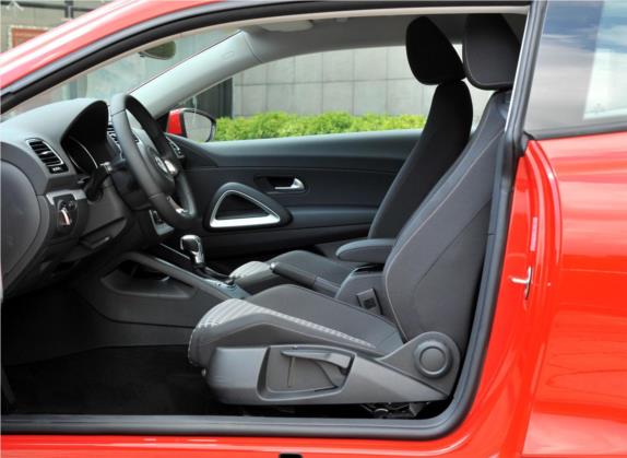 尚酷 2015款 1.4TSI 风尚版 车厢座椅   前排空间