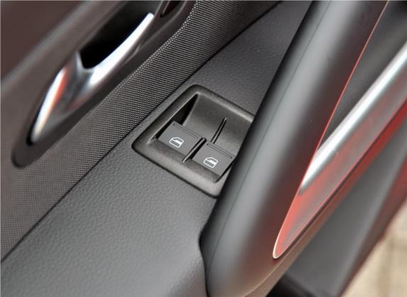 尚酷 2015款 1.4TSI 风尚版 车厢座椅   门窗控制