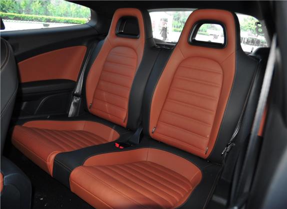 尚酷 2015款 2.0TSI 豪华版 车厢座椅   后排空间
