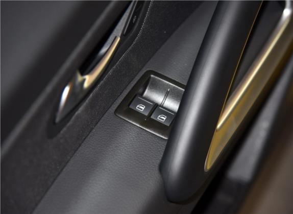 尚酷 2016款 1.4TSI Club版 车厢座椅   门窗控制