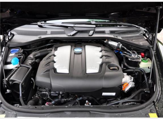途锐 2009款 3.0T 柴油顶配型 其他细节类   发动机舱