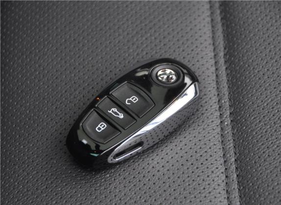 途锐 2011款 3.0TSI Hybrid 其他细节类   钥匙