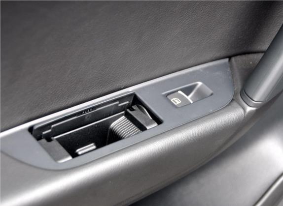 途锐 2011款 3.0TSI Hybrid 车厢座椅   门窗控制