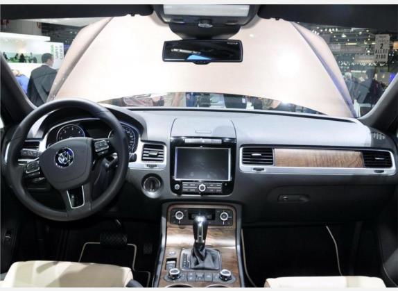 途锐 2011款 3.0TDI 柴油豪华型 中控类   中控全图