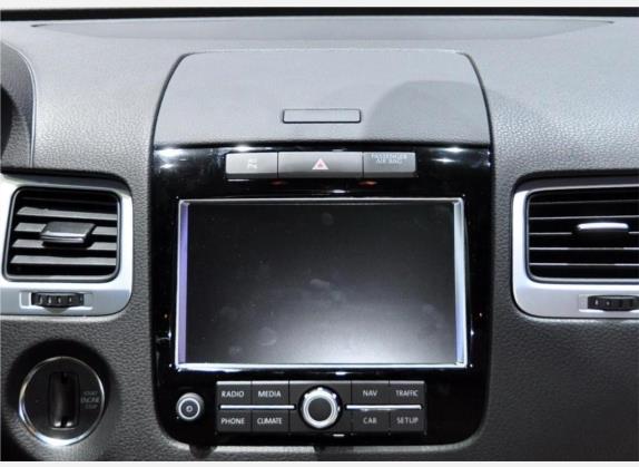 途锐 2011款 3.0TDI 柴油豪华型 中控类   中控台