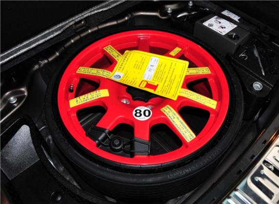 途锐 2011款 3.0TSI 高配型 其他细节类   备胎