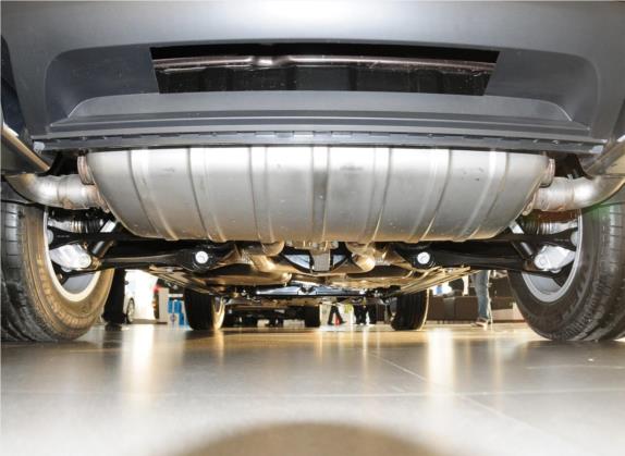 途锐 2011款 3.0TSI 标配型 其他细节类   后悬架
