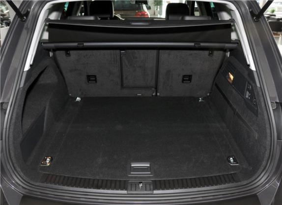 途锐 2013款 3.6L 越野增强高配型 车厢座椅   后备厢