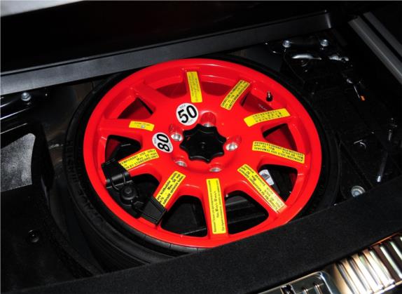 途锐 2014款 4.2L 标准型 其他细节类   备胎