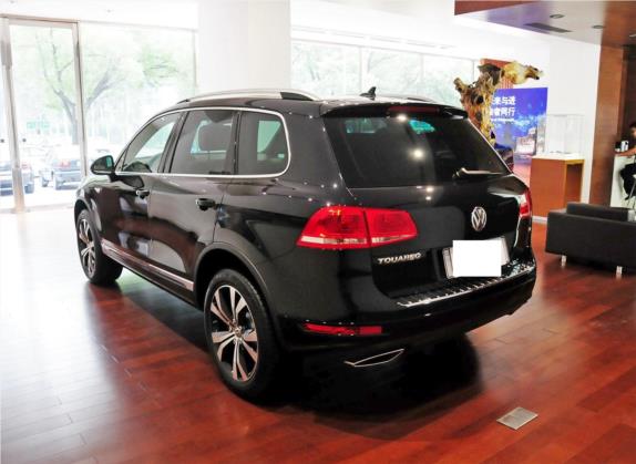 途锐 2014款 4.2L 标准型 外观   斜后