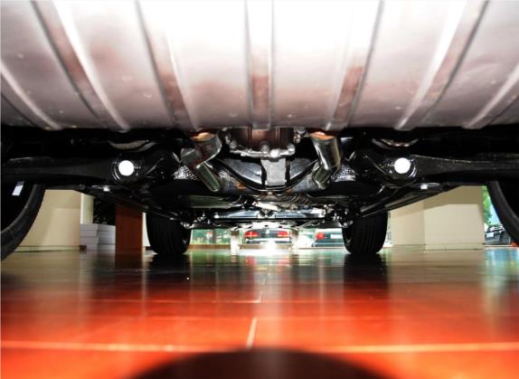 途锐 2014款 4.2L 标准型 其他细节类   后悬架