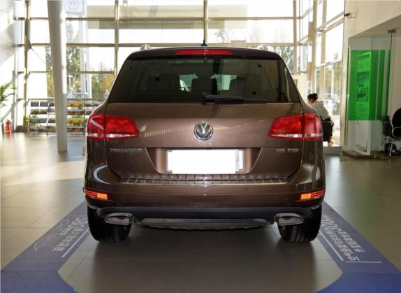 途锐 2015款 3.0TSI 豪华型 外观   正后