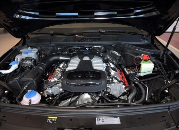 途锐 2016款 3.0TSI 高配型 其他细节类   发动机舱