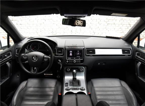 途锐 2016款 3.0TSI R-Line 中控类   中控全图
